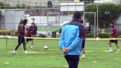 Burak Yılmaz, takımla çalışmalara başladı