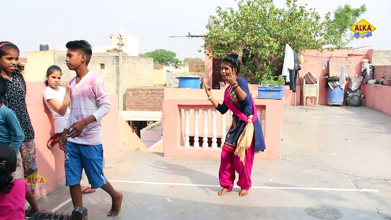 Pinky Dance