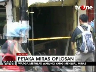 Warga Rusak Warung Miras Oplosan di Jalan Raya Condet