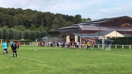 Le pénalty de la victoire pour l'équipe 1ère