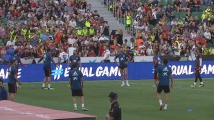 Download Video: Unos 18.000 espectadores vibran en el entrenamiento de la selección en Elche