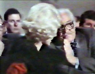 Love and Bullets (1979) - VHSRip - Rychlodabing