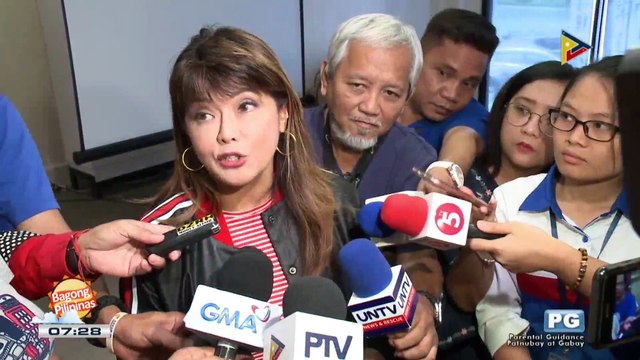 FIFIRAZZI: Ilocos Norte Gov. Imee Marcos, mag-aartista na nga ba?; Pelikula ni Brillante Mendoza, kalahok sa 66th San Sebastian Film Festival sa Spain; Nicki Minaj, Cardi B, nag-away sa New York Fashion Week party