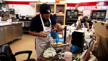 A Sweet 16 Aquarium Cake! - Cake Boss