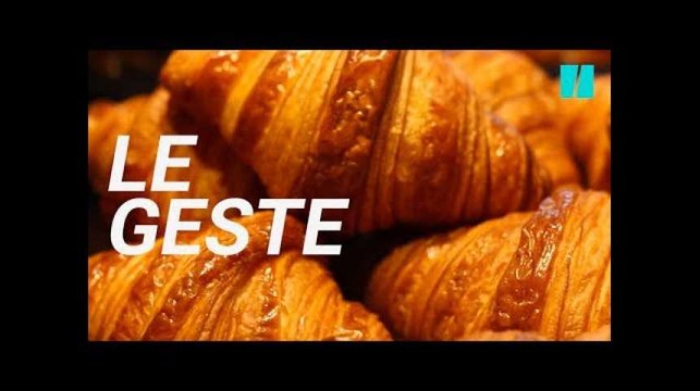 Pour faire de délicieux croissants, il faut déjà apprendre à les rouler comme un pro