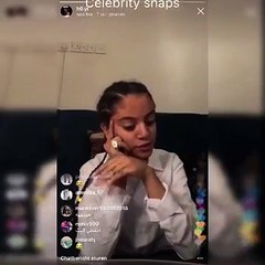 ريناد بث مباشر تستعرض تنورة المدرسه وهي رايحه لدوام