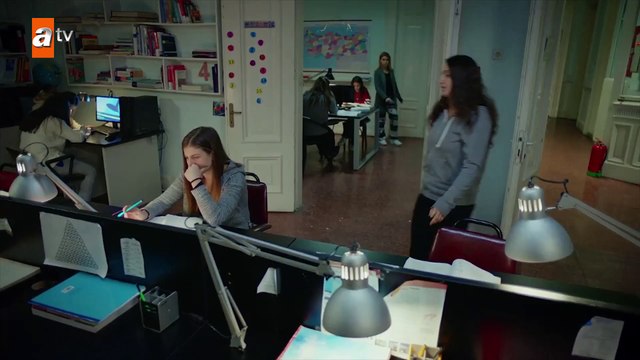 Hıncını Songül’den çıkaran Kader! - Kırgın Çiçekler 63.Bölüm