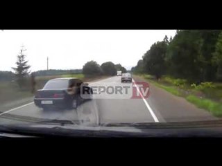 'Mos ngrini sytë për të parë ku është droni, por...', policia rrugore iu kujton ligjin shoferëve