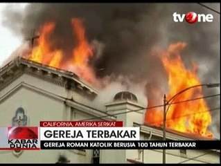 Gereja Roman Katolik Berusia 100 Tahun Terbakar