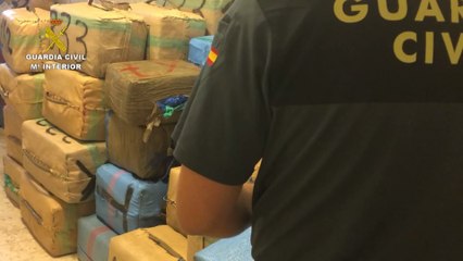 Intervienen más de 2.800 kilos de hachís alijado en Ayamonte (Huelva)