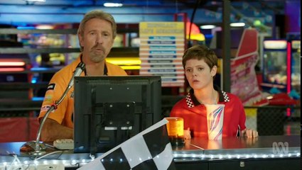Upper Middle Bogan S02E08