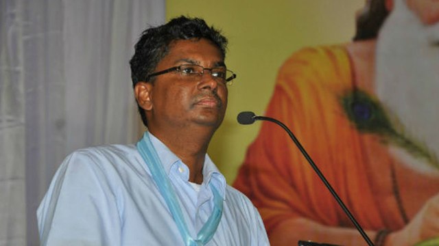 ಮುಂದಿನ 15 ದಿನಗಳಲ್ಲಿ ಏನು ಬೇಕಾದರೂ ಆಗಬಹುದು ಎಂದ ಸತೀಶ್ ಜಾರಕಿಹೊಳಿ | Oneindia Kannada