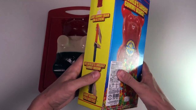 [BONBON] Le Plus Gros Bonbon Nounours Du Monde - Miam Fooding unboxing World's Largest Gummy Bear