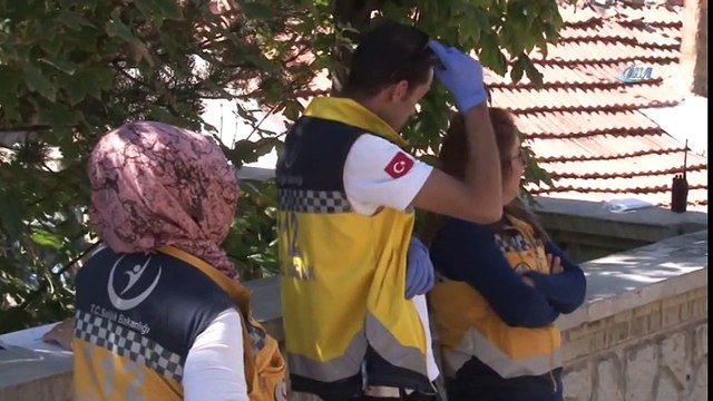 Ağzı Bantlı, Elleri ve Ayakları Kelepçeyle Bağlı Erkek Cesedi Bulundu