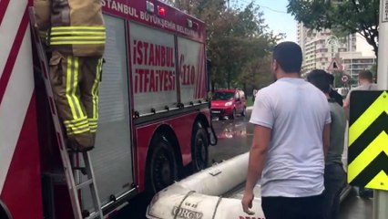 Sağanak yağış hayatı olumsuz etkiliyor - İSTANBUL