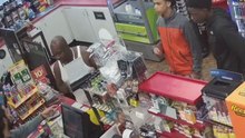 Teens Rob Washington Store as Clerk Collapses With Medical Emergency