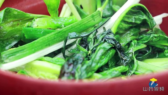 Primitive Survival Life - A delicious food from Sichuan，Scented and spicy，Boiled beef。(Boiled beef, the taste of authentic Sichuan flavor)