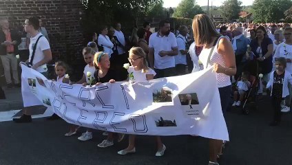 Un millier de personnes à la marche blanche en hommage à Alfred Gadenne