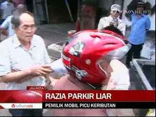 Menolak Dirazia Seorang Kakek Memukul Petugas