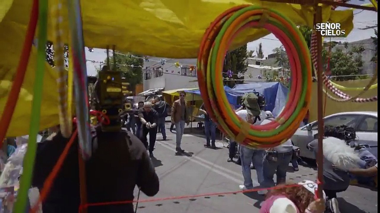 El Señor de los Cielos 6 | Detrás de Cámaras de la toma de Tepito