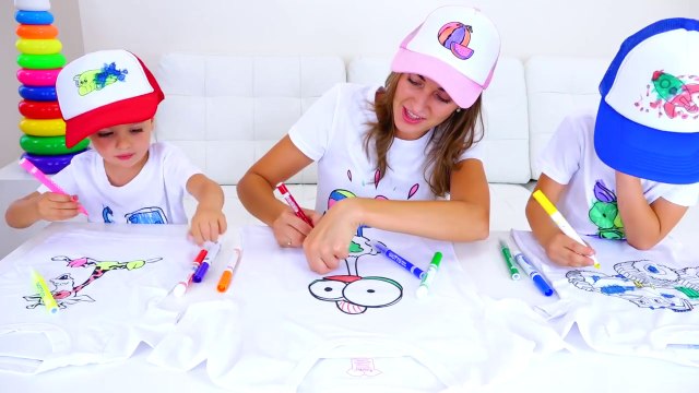 Vlad, Nikita and Mom paint T-shirts and caps! 3 Marker Challenge
