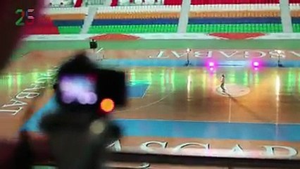 Посмотрите, как Дэвид Файн работал над музыкальным клипом с сотрудниками туркменского музыкального канала и не забудьте придти на показ документальных фильмов 1