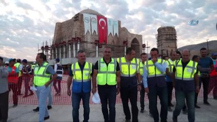 İmam Abdullah Türbesi’nin minaresi taşınmaya başlandı