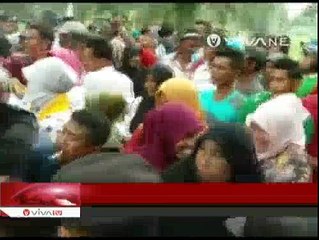 Ratusan Warga Tuntut Janji Pertamina di Depan Kilang Gas Arun