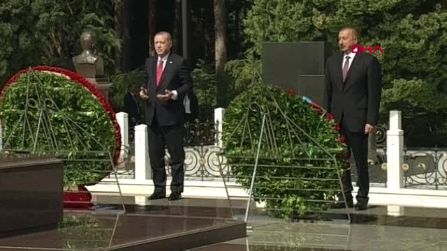 Erdoğan ve Aliyev, Haydar Aliyev'in Mezarını Ziyaret Etti