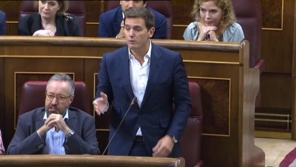 Rivera cuestiona la tesis doctoral de Pedro Sánchez