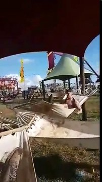 Il tombe de son hamac sans arrêts !