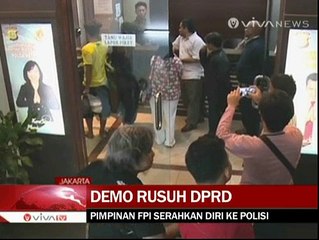 Habib Novel Menyerahkan Diri  ke Polda Metro Jaya