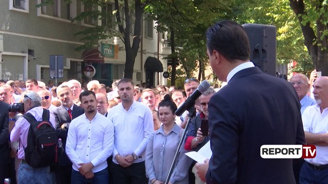 Report TV - Homazhet për 20 vjetorin e vdekjes së Azemit, Basha: Nuk do t’i nënshtrohemi të keqes