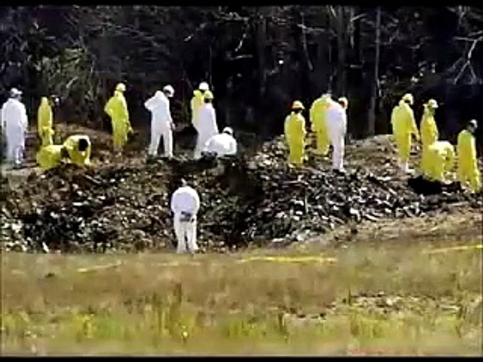 Flight 93 Shanksville. Crater on crashsite already there in 1994 (USGS)