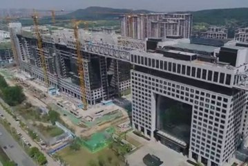 Çin'de 1,3 Kilometrelik Üst Geçit