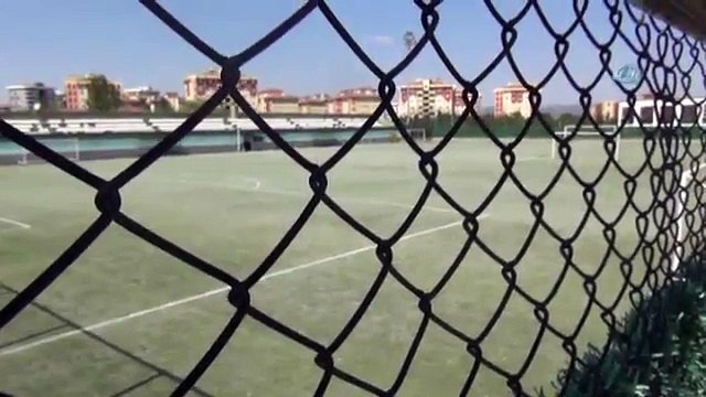 Üzerine Kale Direği Düşen Çocuk Hayatını Kaybetti