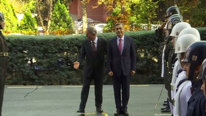 Akar, Kazakistan Savunma Bakanı Ermekbayev ile görüştü - ANKARA