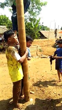 Lomba - it looks like at the top of the poll are prizes - can they get there?