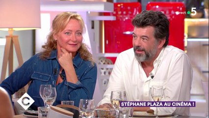 Au dîner avec Julie Ferrier et Stéphane Plaza ! - C à Vous - 12/09/2018
