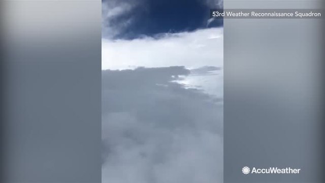 Here's what a hurricane hunter saw when flying directly into Hurricane Florence