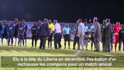 A 51 ans, le président George Weah rechausse les crampons
