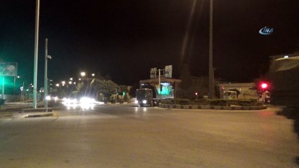 İdlib Sınırı'na mühimmat ile askere araç sevk edildi