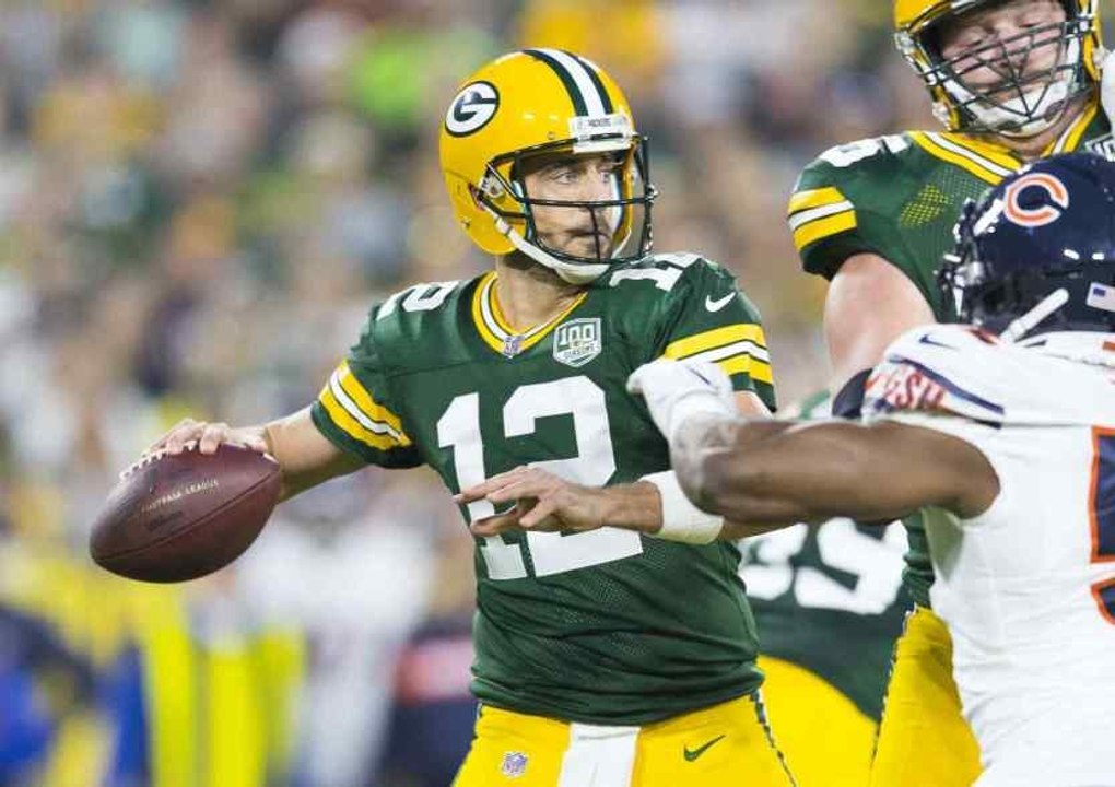 Aaron Rodgers Returns From Injury to Lead Packers to Comeback Win ...