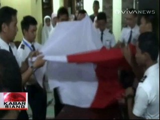 Jenazah Pilot Pesawat Latih yang Jatuh di Sumenep Dimakamka