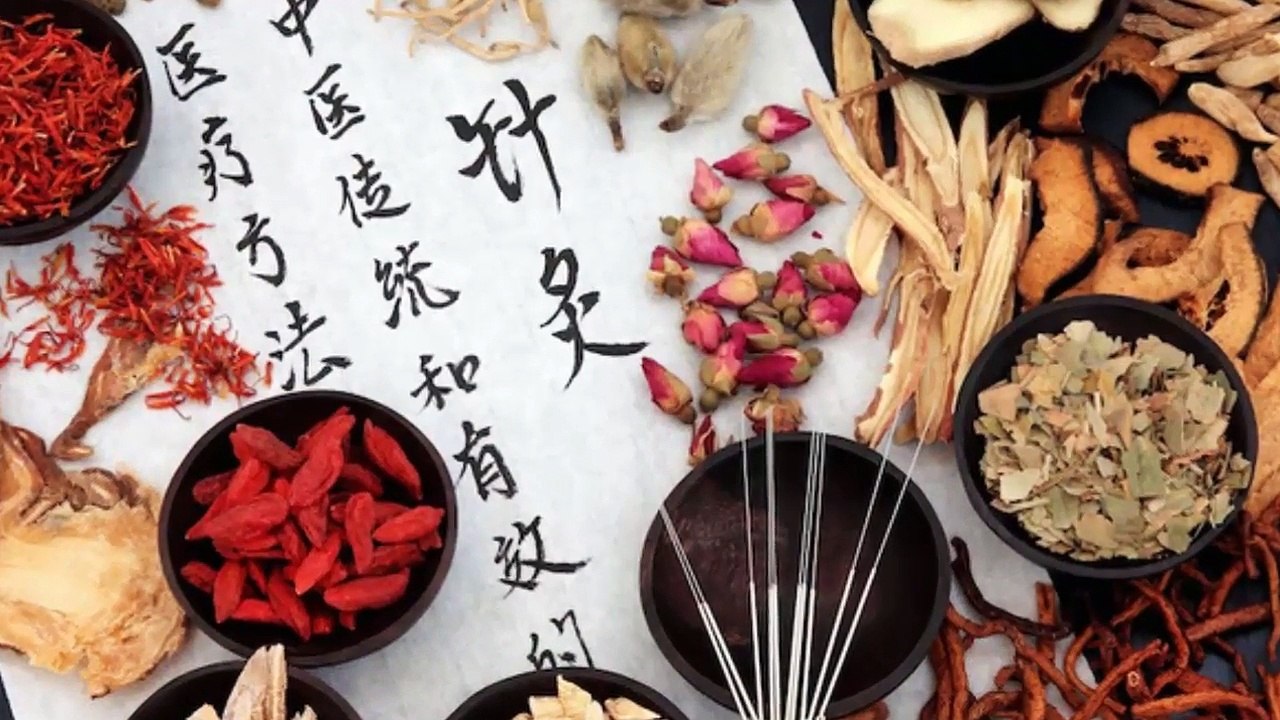 Put Ice On This Point 2 Times A Day For This Amazing Reason!