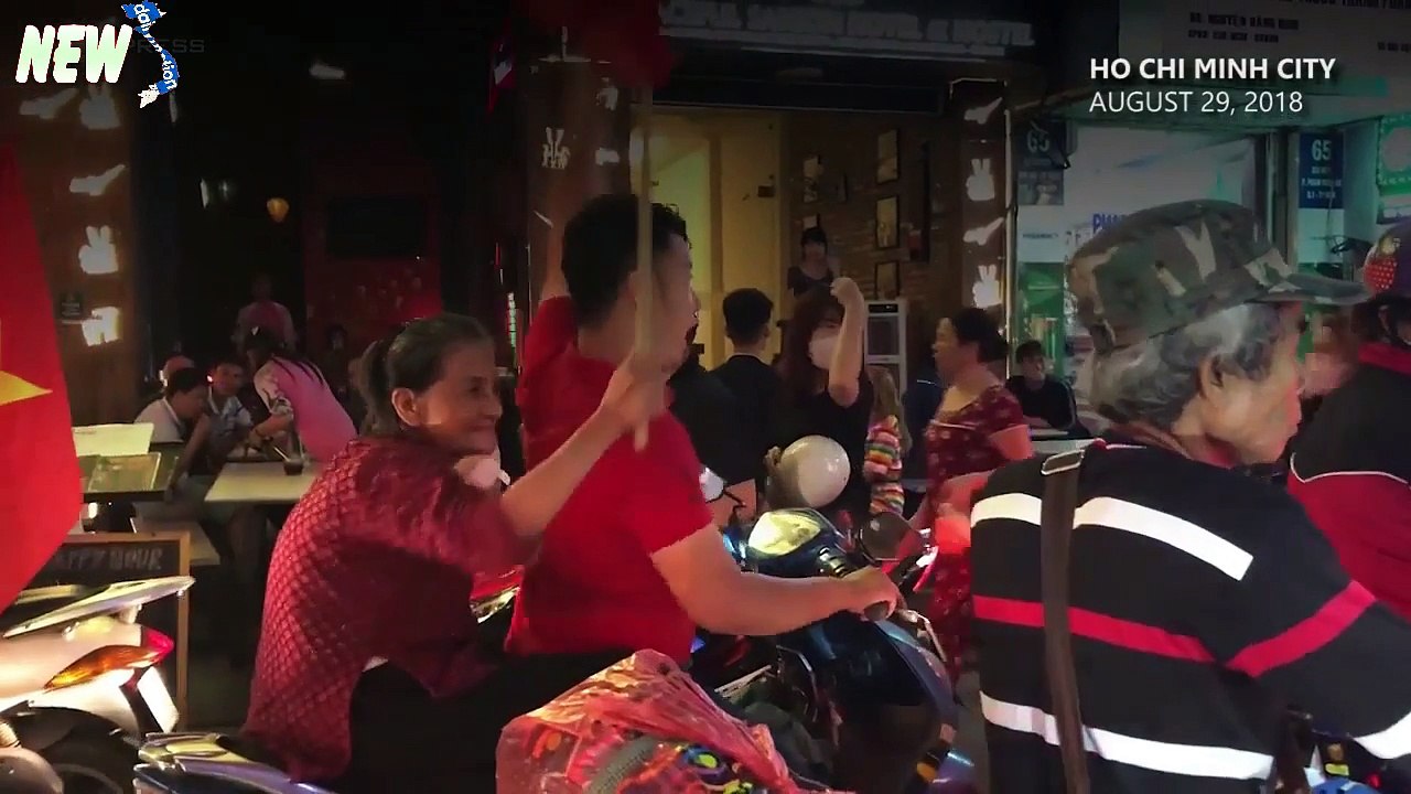 66-year-old mother, son among most avid Vietnam football fans - VietNam News