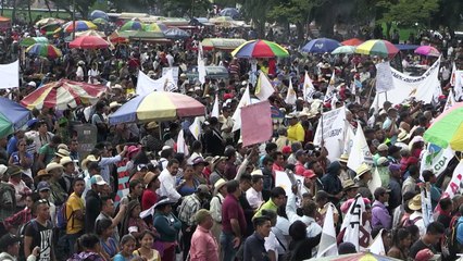 Miles marchan en Guatemala piden continuidad de misión antimafia