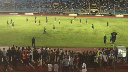 A 51 ans, George Weah rechausse ses crampons pour un match amical