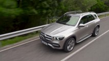 The new Mercedes-Benz GLE Driving Video