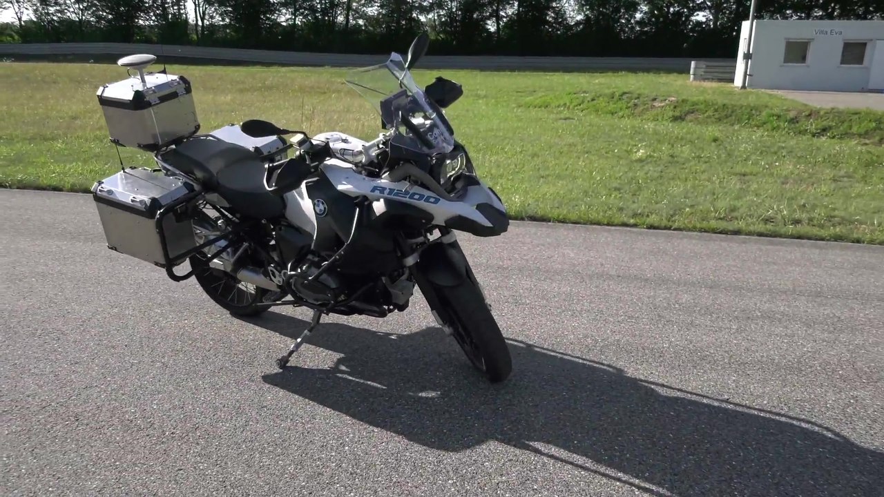 BMW R 1200 GS Autonomous riding